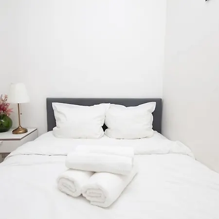 Cozy Near Invalides * パリ